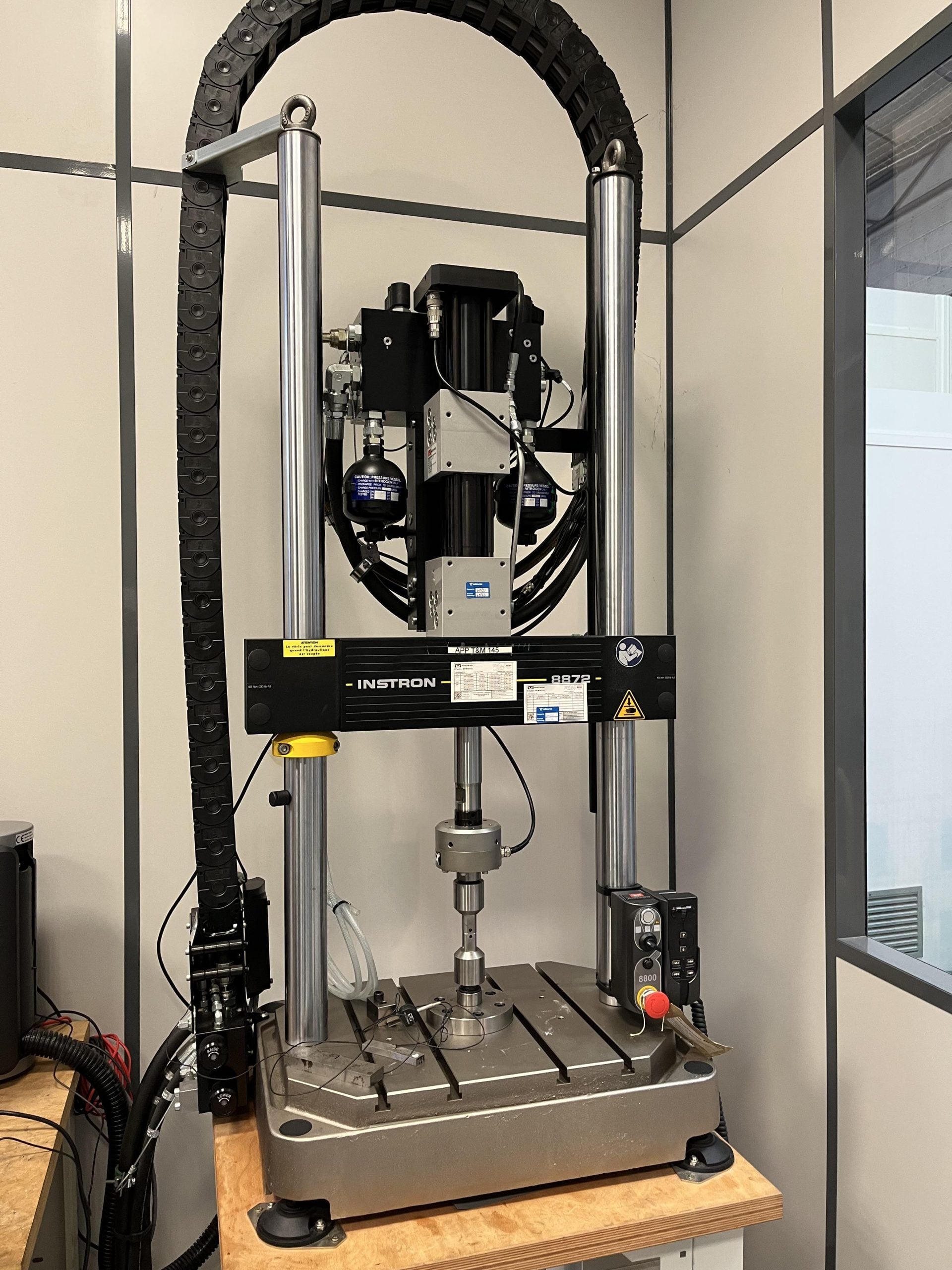 04ONE-RD-AulnoyeHydraulic-fatigue-test-machine2