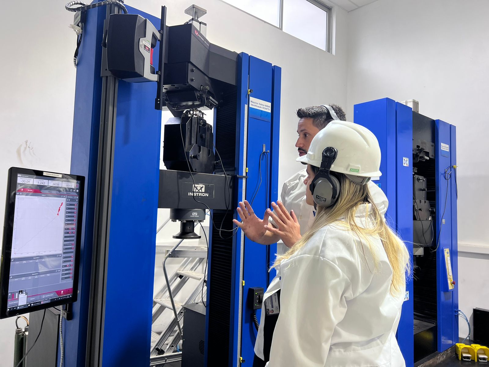 06-Vallourec-in-Brazil_Tensile-tests